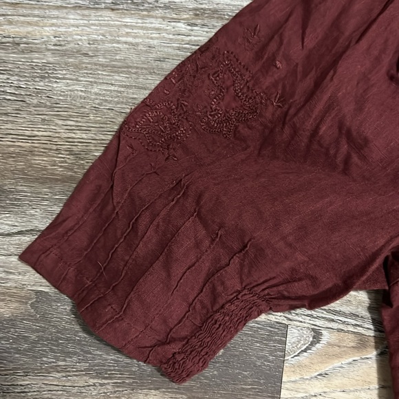 0016 NWT Laurie Embroidered Blouse burgundy sz XS - Picture 5 of 5